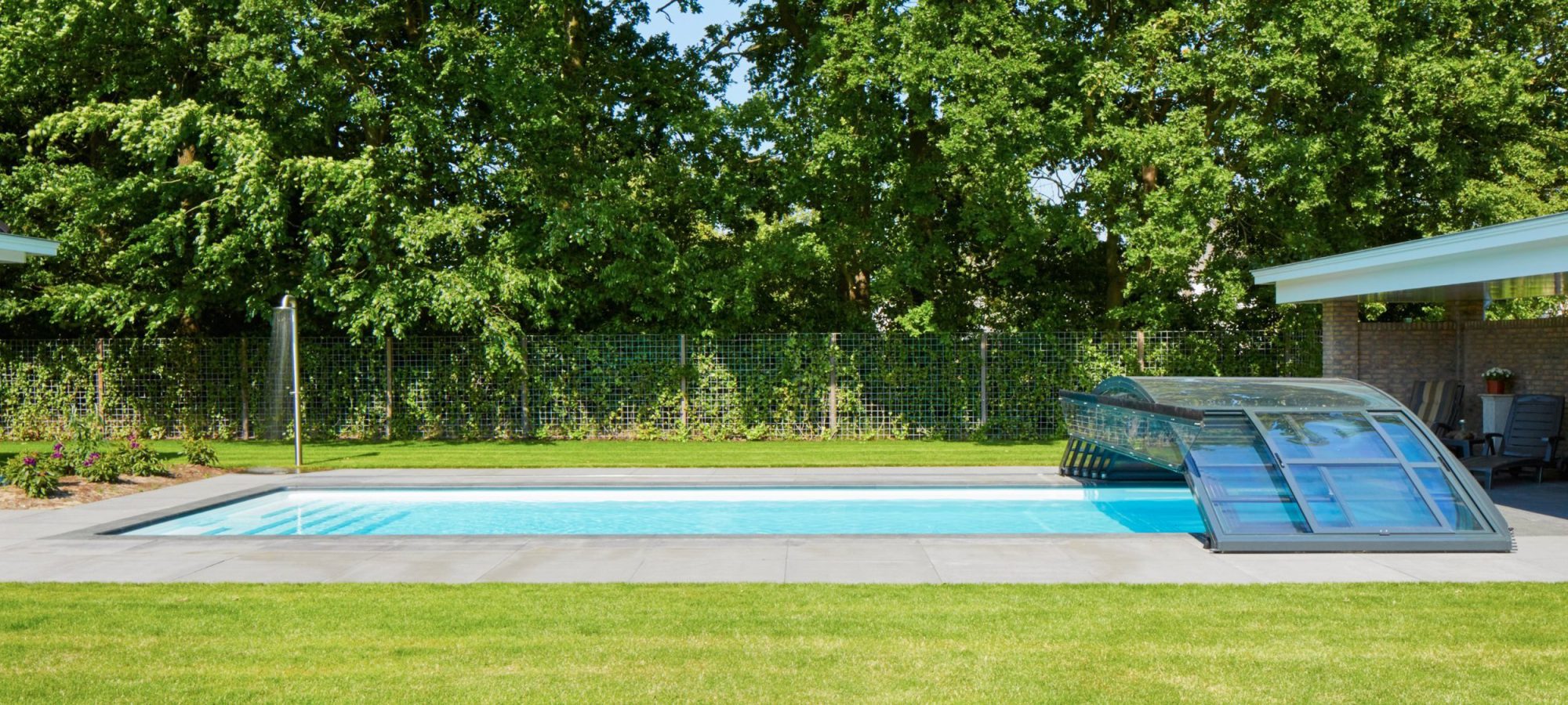 Afbeelding Zwembad met overkapping